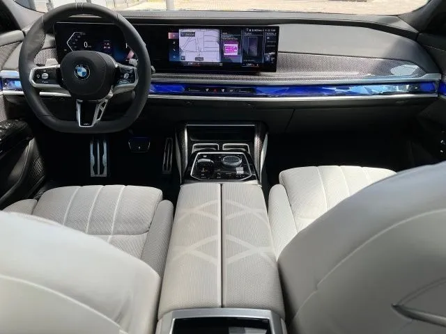 BMW 740 d xDrive =M-Sport= BMW Individual/Pano Гаранция Image 6