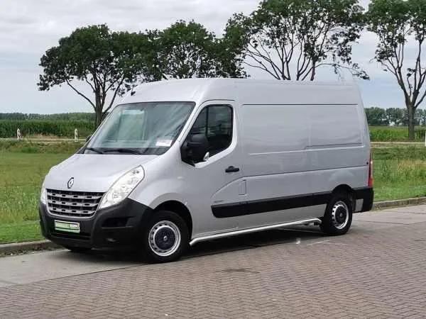 Renault Master T35 2.3 DCI Image 2