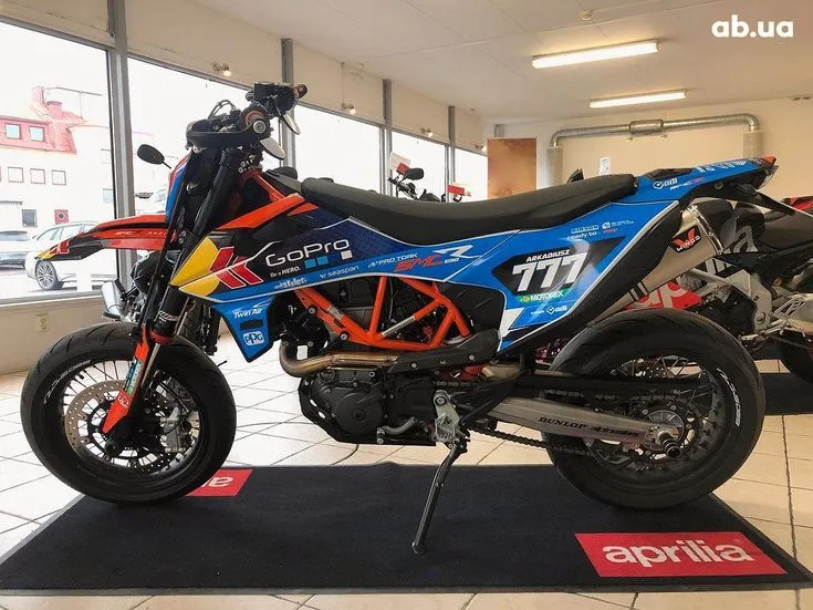 KTM SMC Image 1